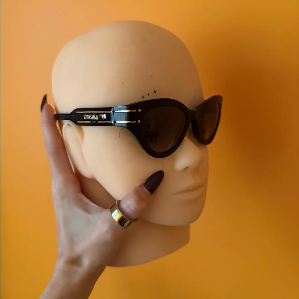 Black Dior cat Sunglasses - Picture 5 of 13